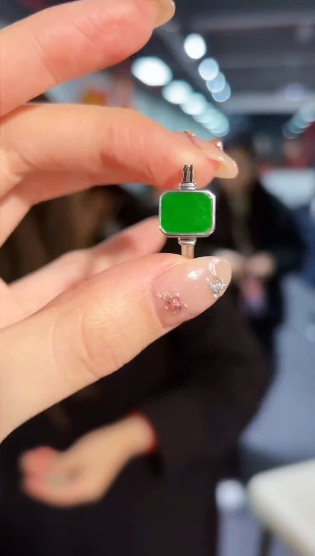 【闪购商品】翡翠戒指未镶嵌缅料A货/支持复检/一件