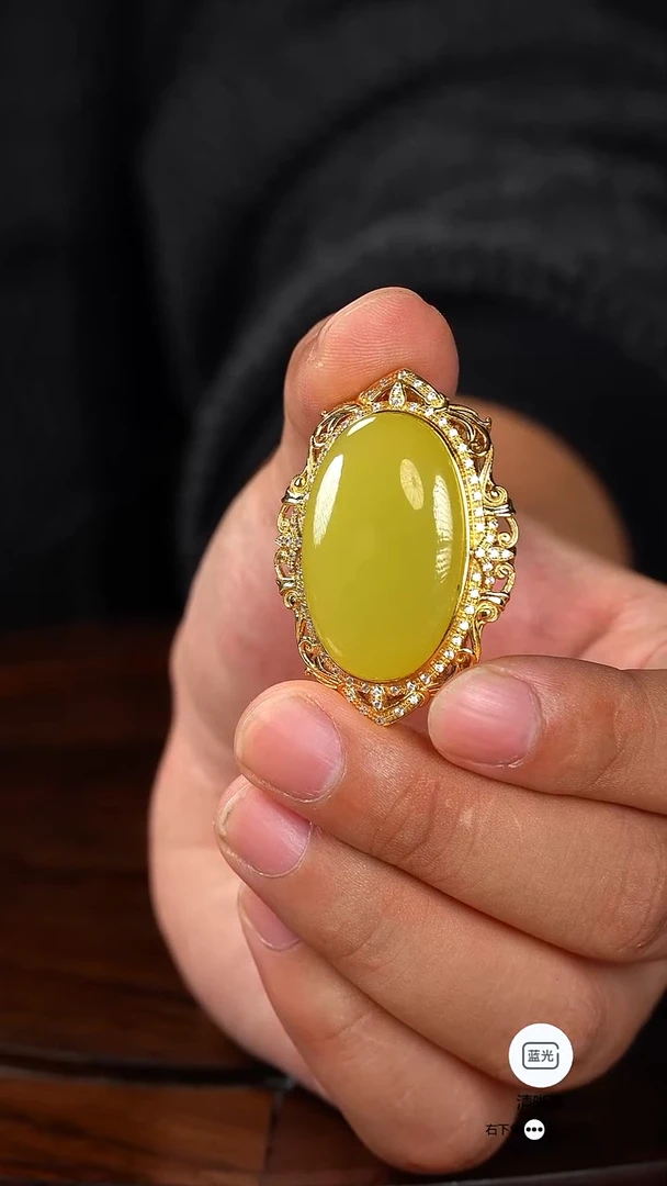 未镶嵌和田玉（碧玉）把件燕*哥吊坠