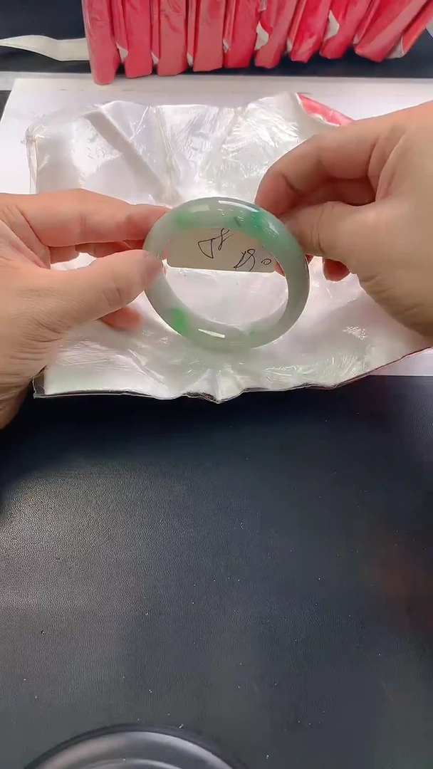 未镶嵌手镯翡翠259