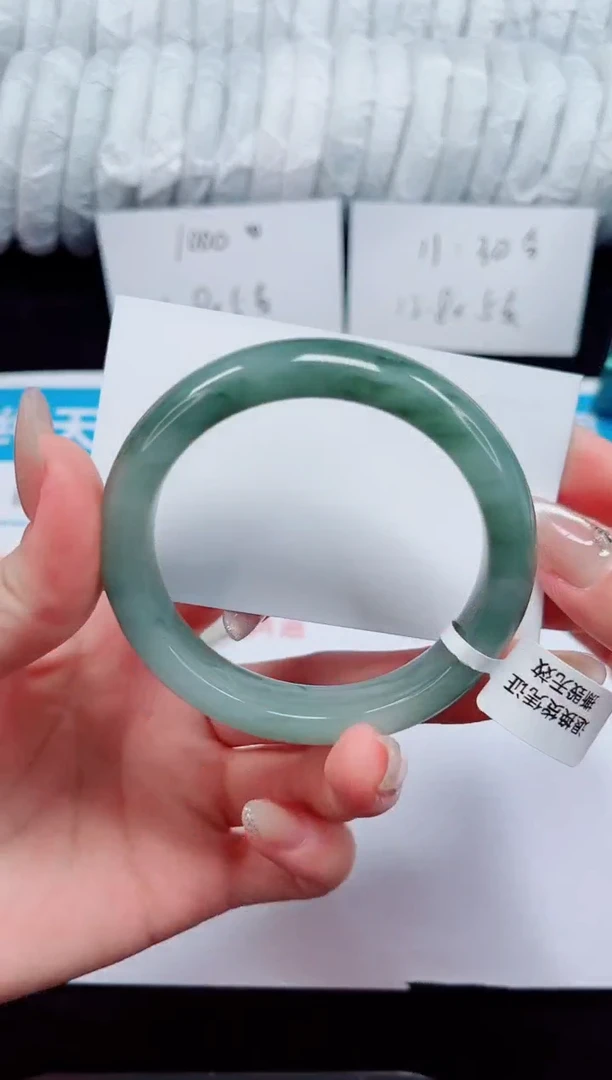 未镶嵌手镯石英质玉9-55/56