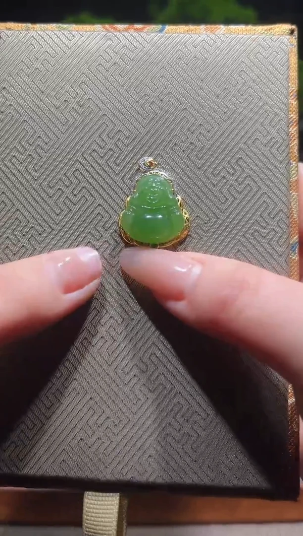 吊坠(不含链)18K金镶嵌和田玉和田玉佛