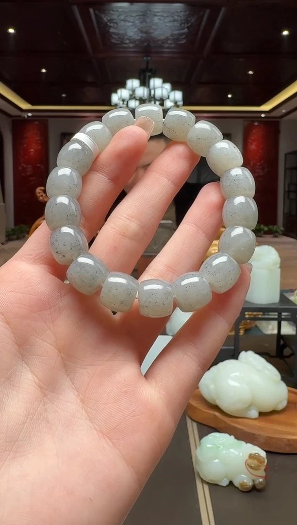 未镶嵌和田玉挂件qh12