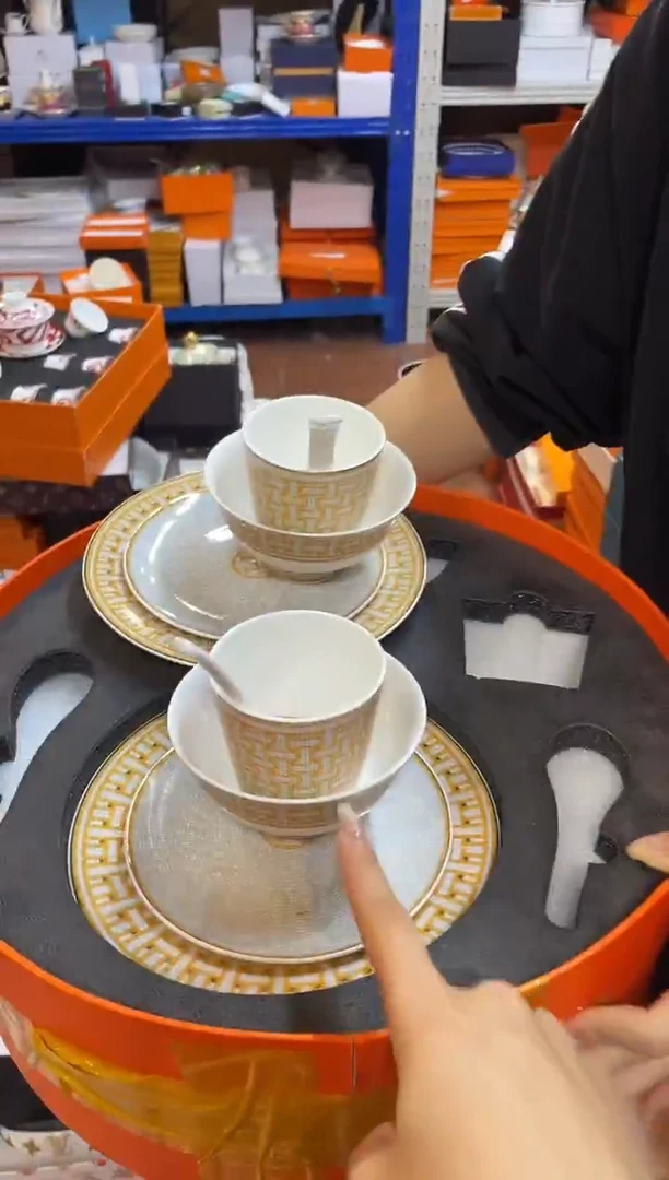 杯鸿辉家品牌瓷器，京东包邮！