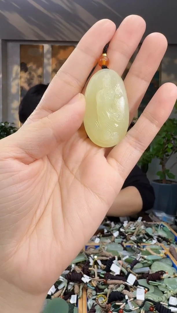未镶嵌和田玉挂件拍一发一