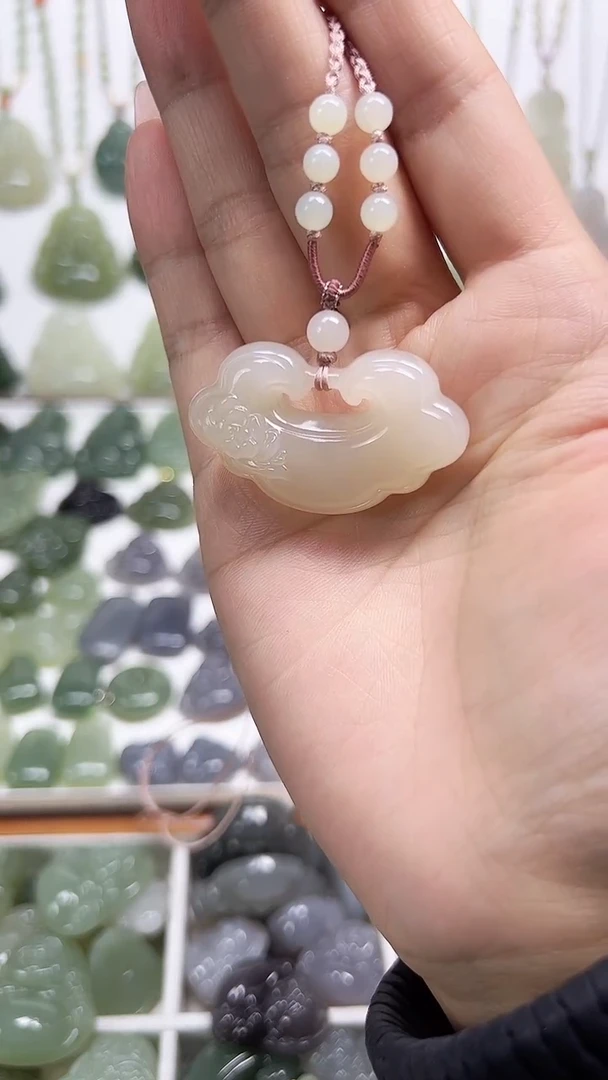【闪购商品】和田玉（糖玉）颈饰未镶嵌平安锁吊坠