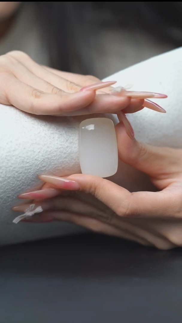 颈饰未镶嵌和田玉HT130150藕粉无事牌挂坠