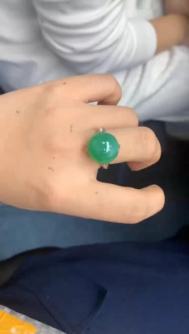 18K金镶嵌戒指翡翠399-中国好珍宝