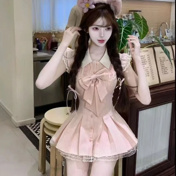 纯欲风甜美短裙夏季收腰显瘦小众设计感蕾丝拼接飞飞袖公主连衣裙