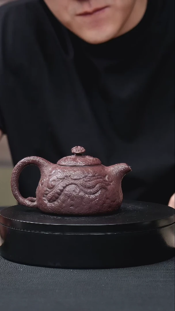 紫砂茶壶青灰段花器堆龙供春壶