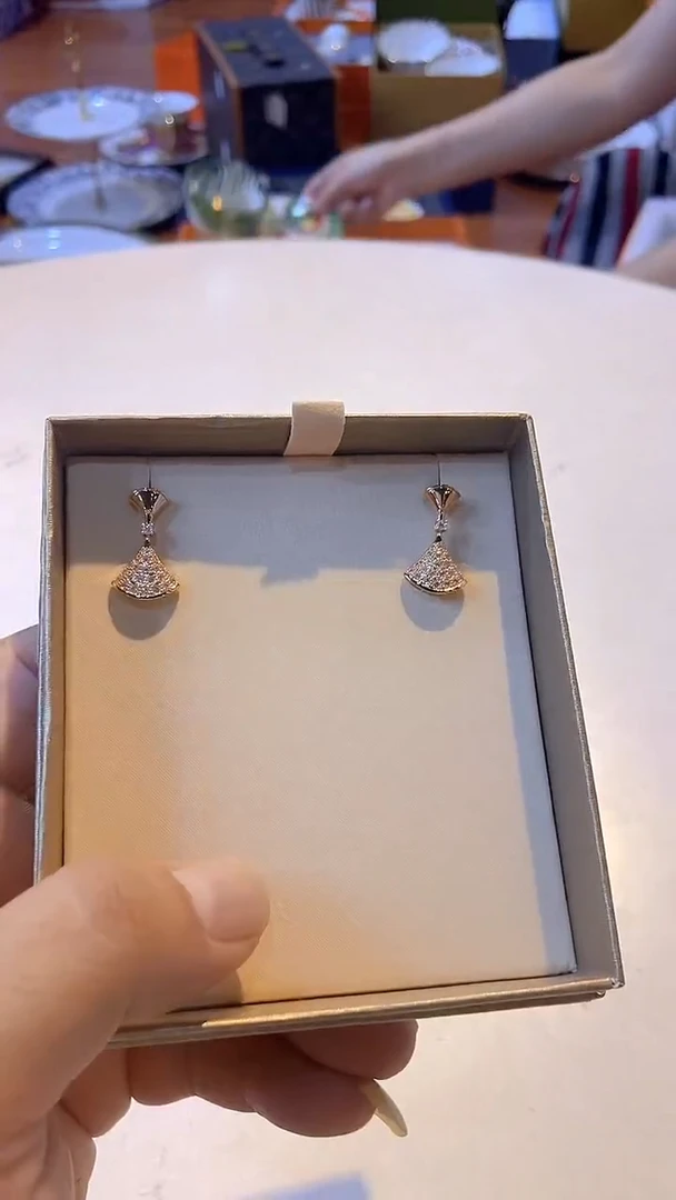 杯鸿辉家品牌瓷器，京东包邮！宝3