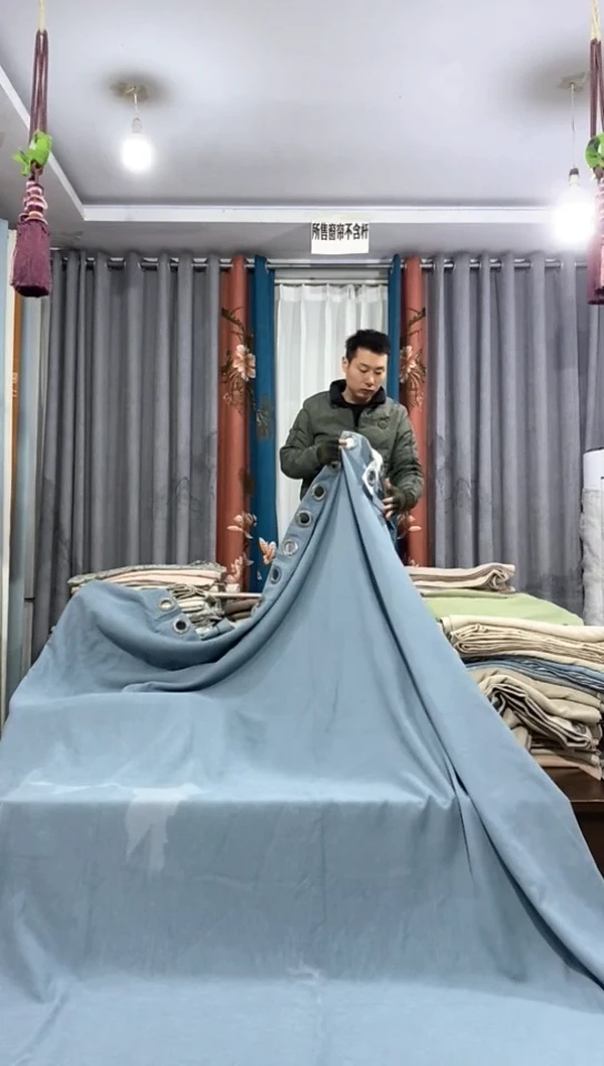 布成品窗帘     25