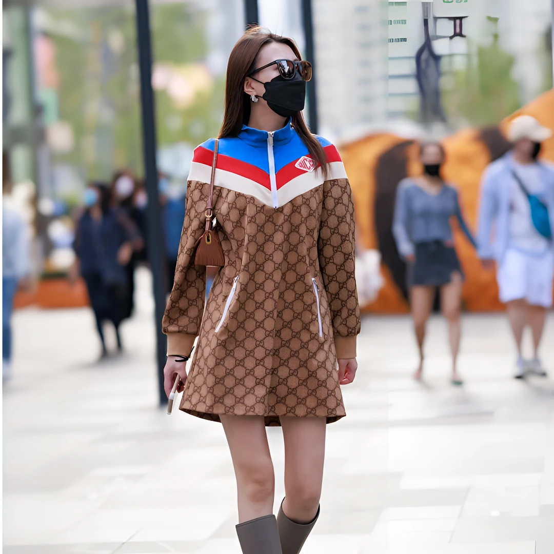 95新 GUCCI/古驰 250131/M码/满印拼色logo刺绣长袖连衣裙/9618