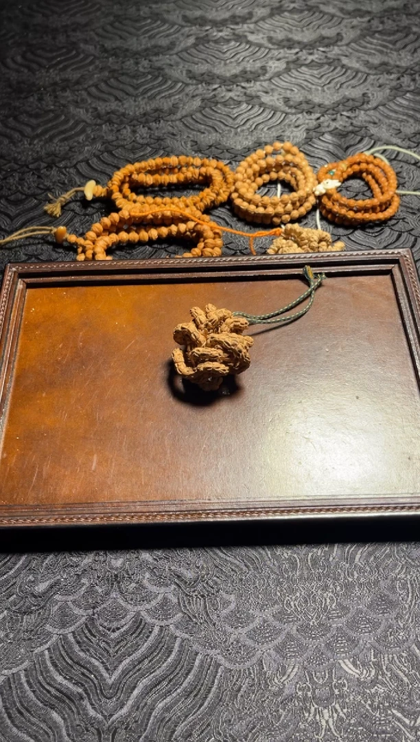 手串柏香籽/百香籽小鱼出品--深坑鬼肠