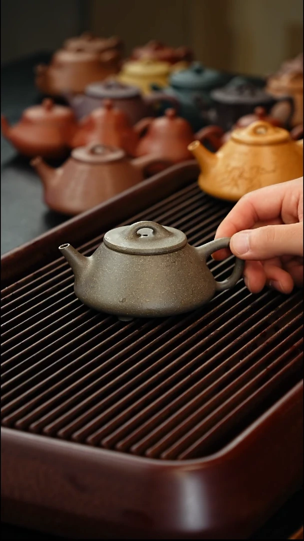 茶壶紫砂用****5黄金段龙壶啊啊啊
