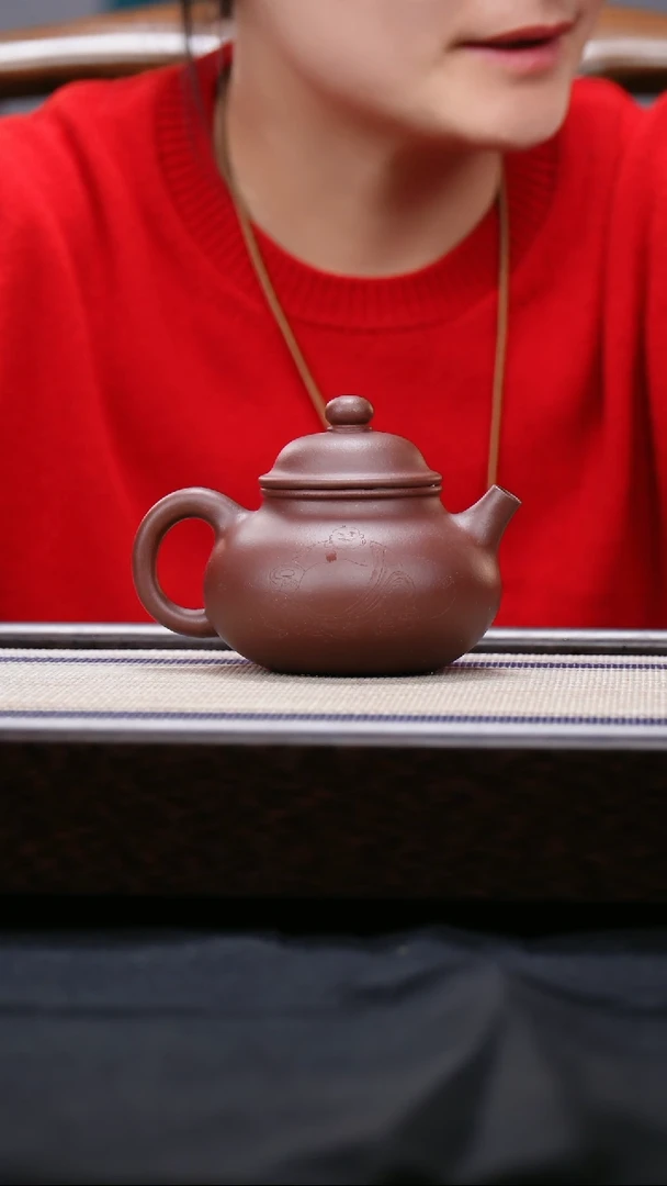【闪购商品】紫砂茶壶老紫泥  刻绘容天壶