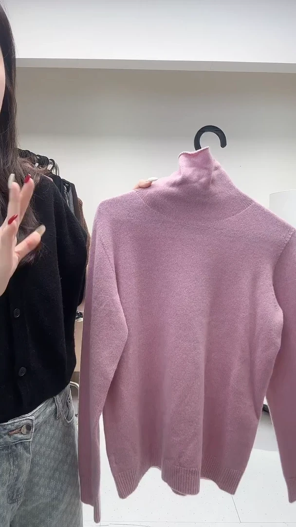 紫粉色高领羊毛衫