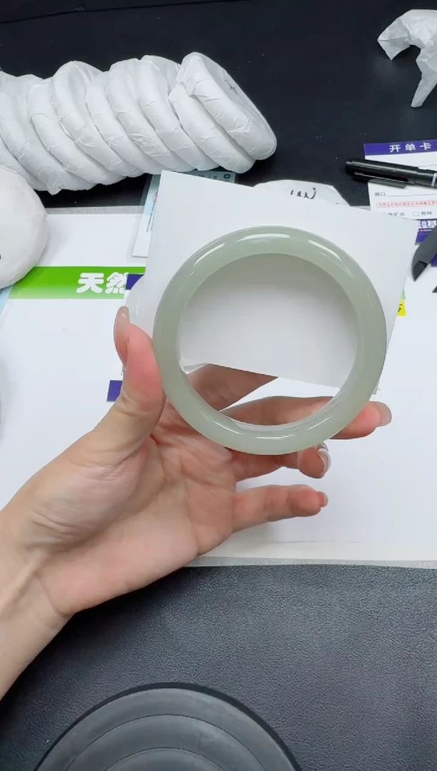 未镶嵌手镯石英质玉079-5859