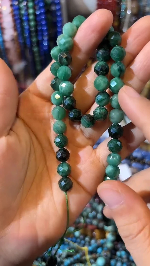 合金查罗石珠宝半成品祖母  绿卡8切面一条