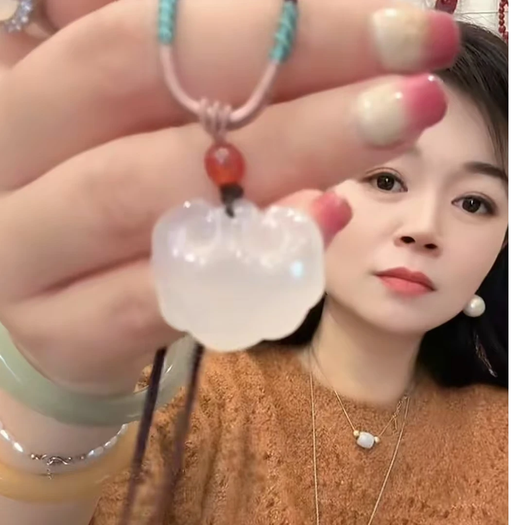 玛瑙玉髓高冰祥云锁