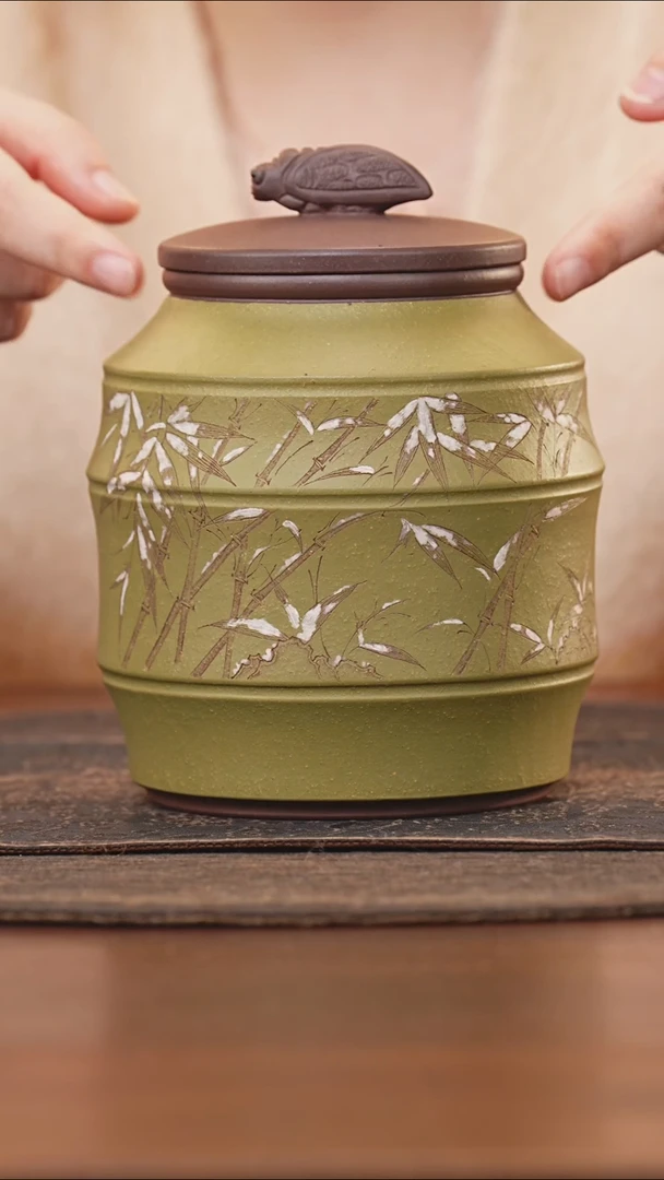 紫砂茶叶罐知了钮豆青泥刻竹子竹节罐