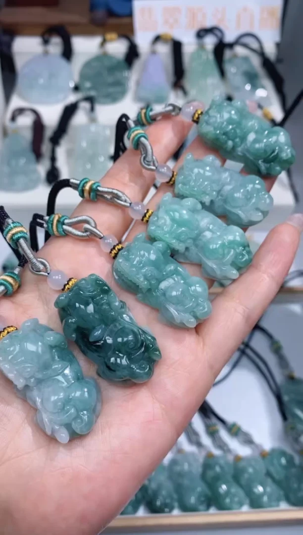 颈饰未镶嵌翡翠吊坠团购多样性发一件