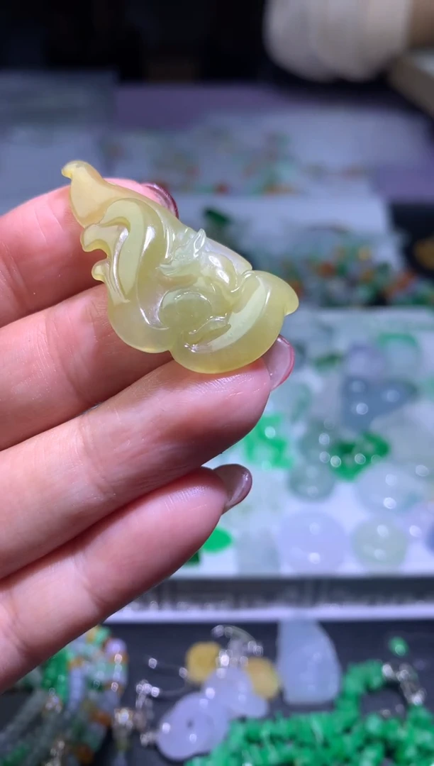 【闪购商品】定制翡翠未镶嵌毛货