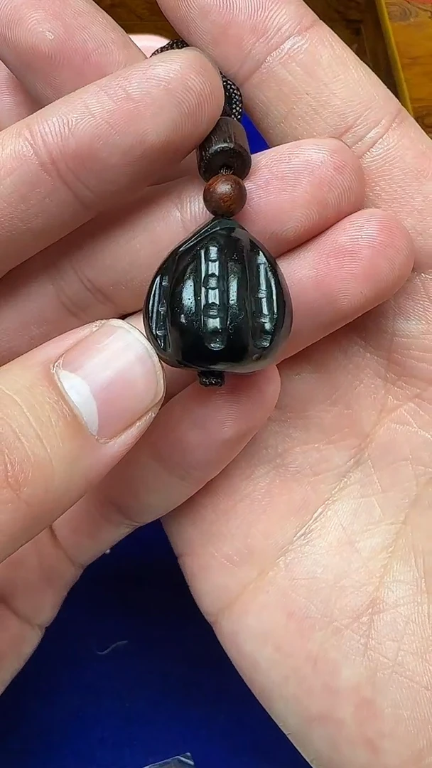 未镶嵌和田玉挂件蒋**间1