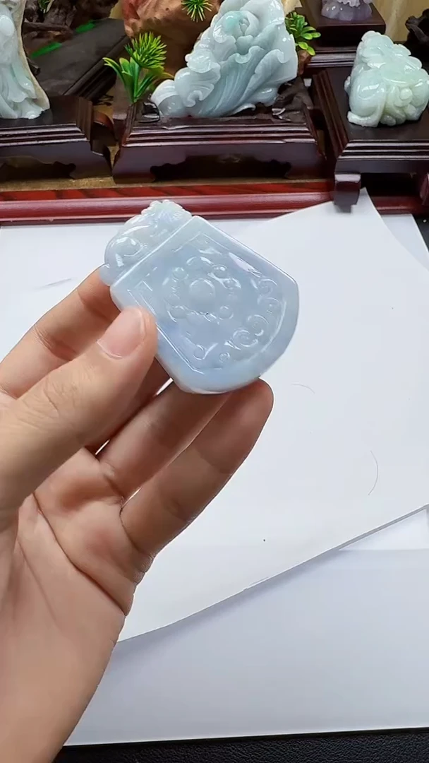 吊坠(不含链)未镶嵌翡翠1