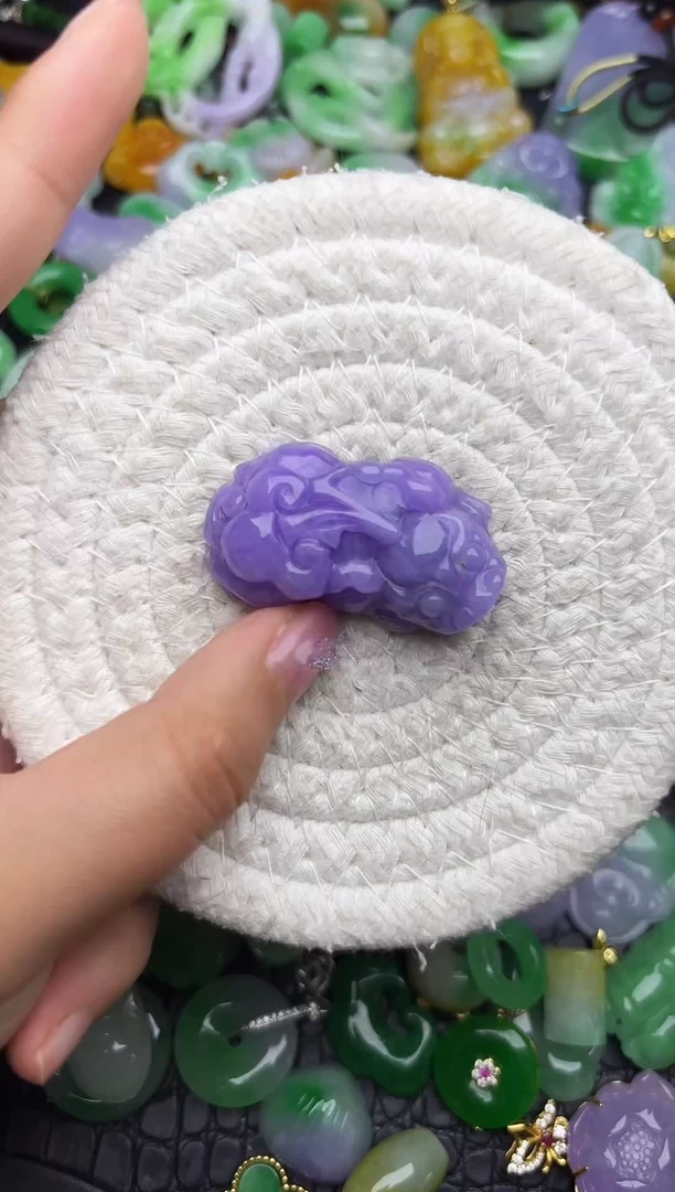 颈饰未镶嵌翡翠缅甸翡翠吊坠