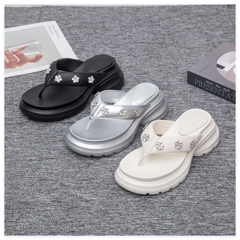 时尚厚底人字拖女外穿夏真皮高跟面包拖鞋海边沙滩凉拖夹趾凉拖鞋