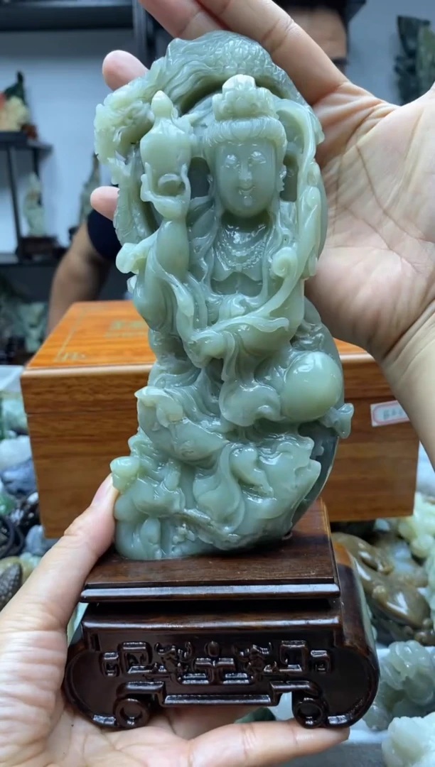 未镶嵌和田玉摆件1