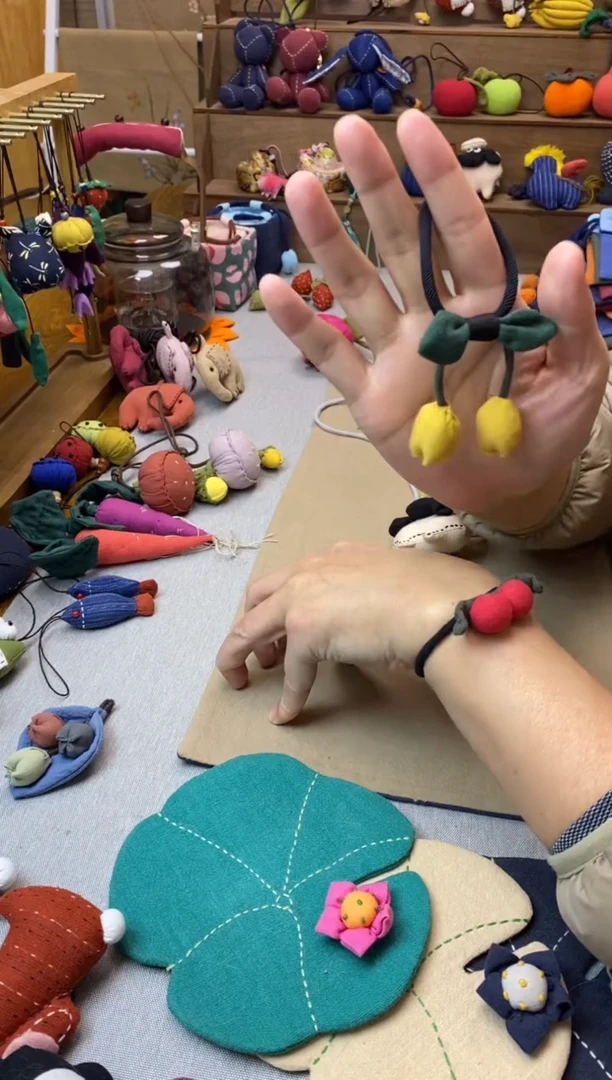 布布艺头绳（樱桃1+黄郁金香1）