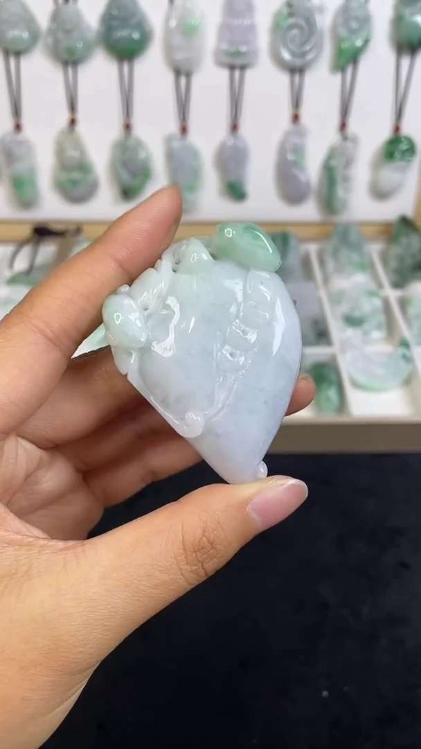 颈饰未镶嵌翡翠1