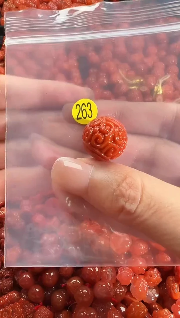 颈饰未镶嵌南红玛瑙1