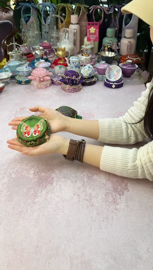 03绿色蝴蝶圆木托含链