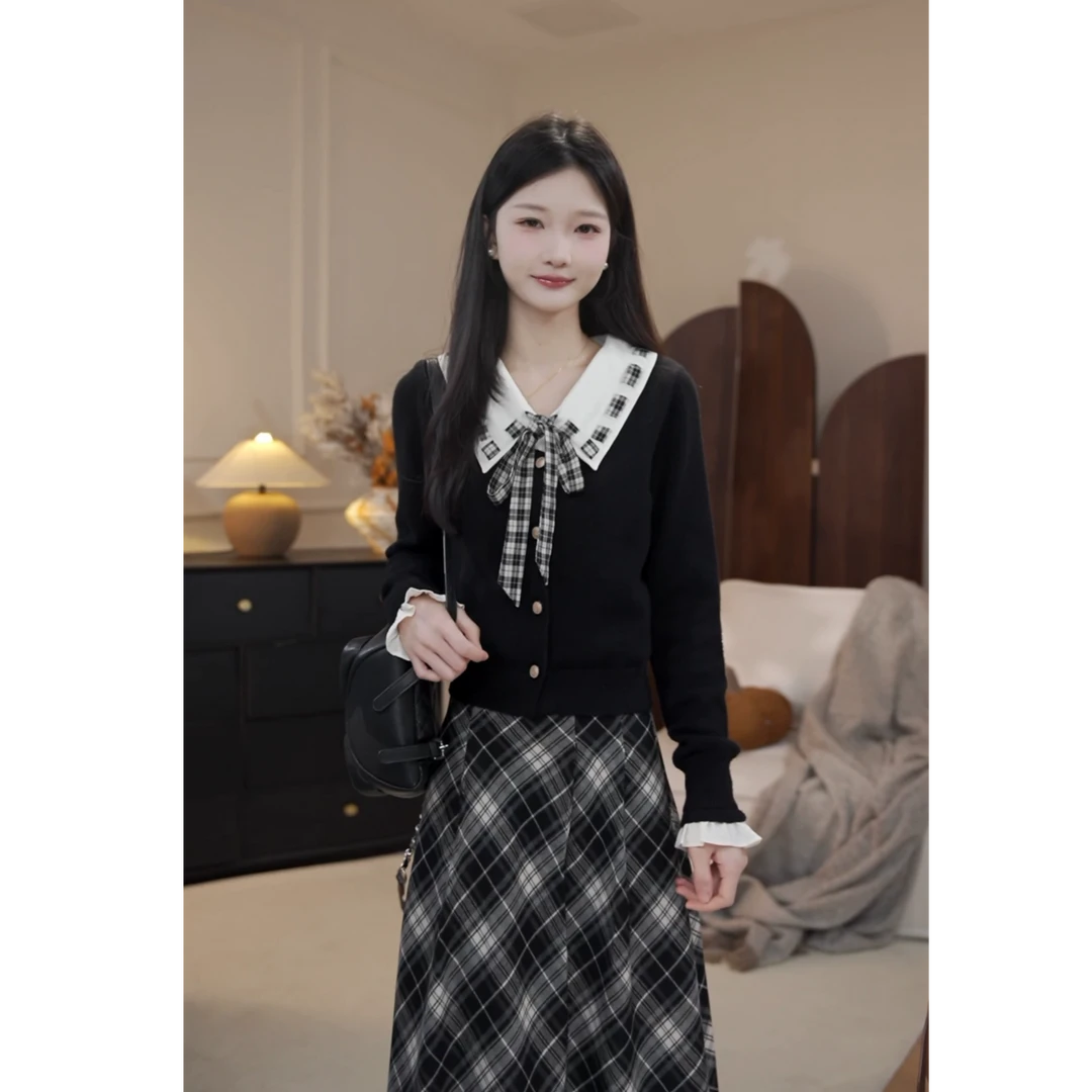 鹿向南「复古格律」韩系学院风气质女秋季新款格纹拼接毛衣半裙套装