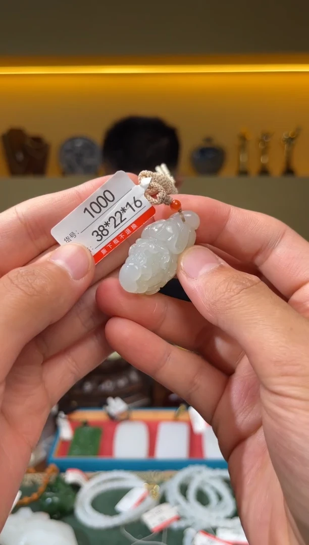 和田玉未镶嵌颈饰1