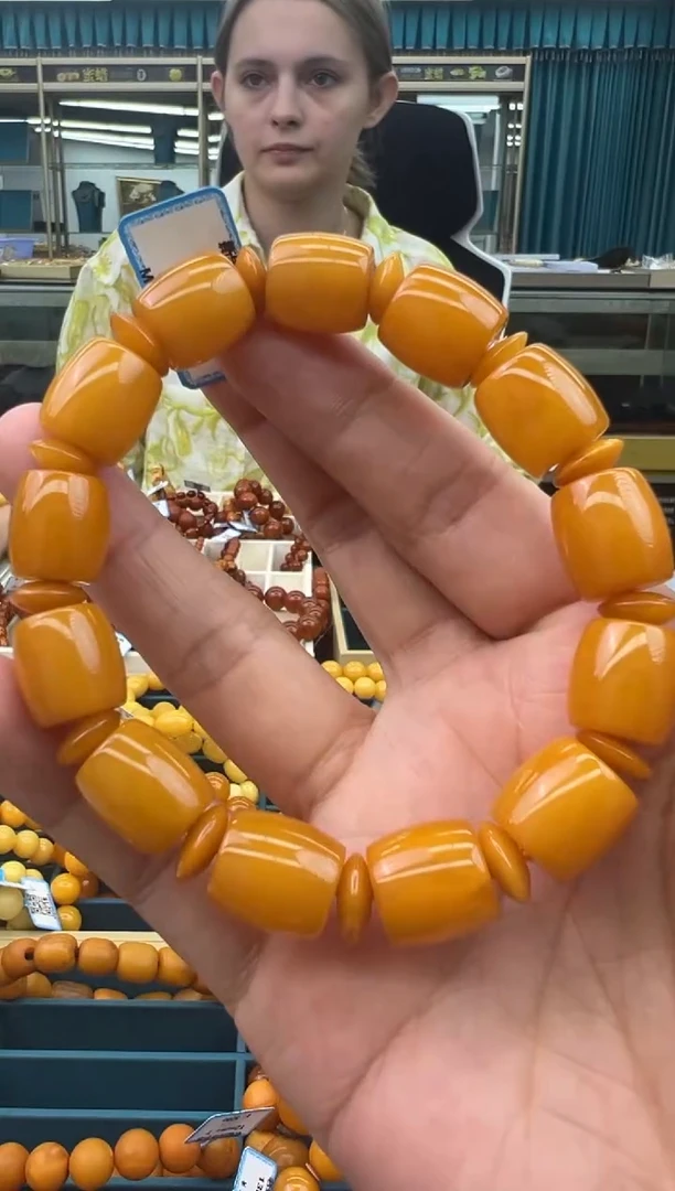 未镶嵌琥珀手串69秒拍号假一罚十