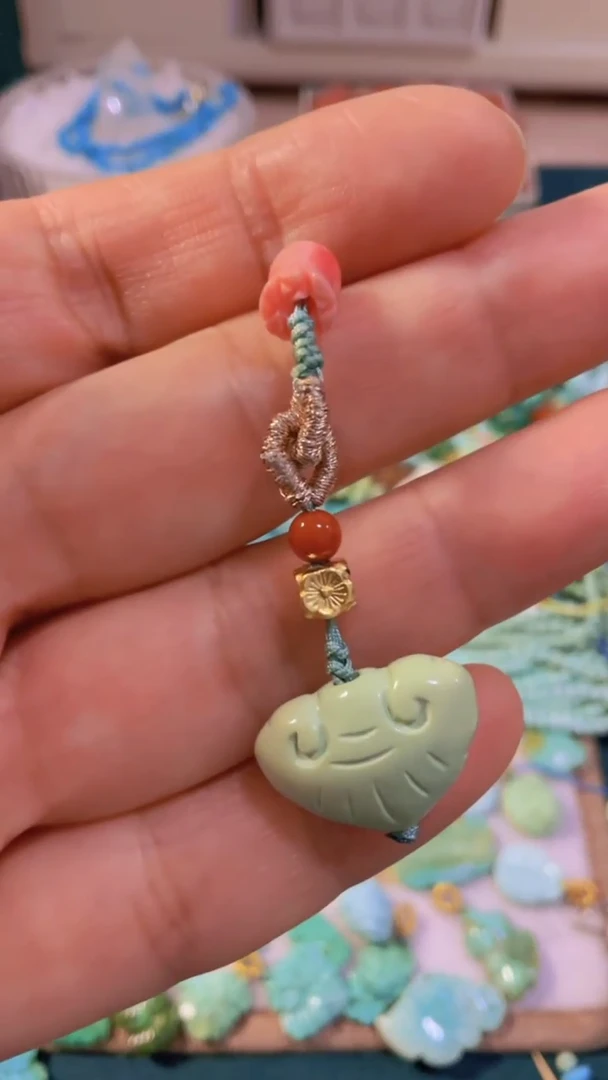 未镶嵌绿松石颈饰如意小挂件