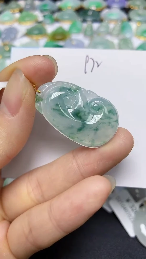 翡翠18K金镶嵌颈饰 天然翡翠A货