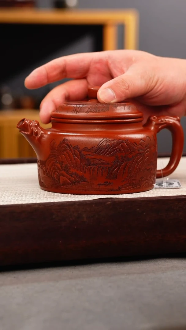 茶壶紫砂龙血砂 龙纹德钟 刻绘