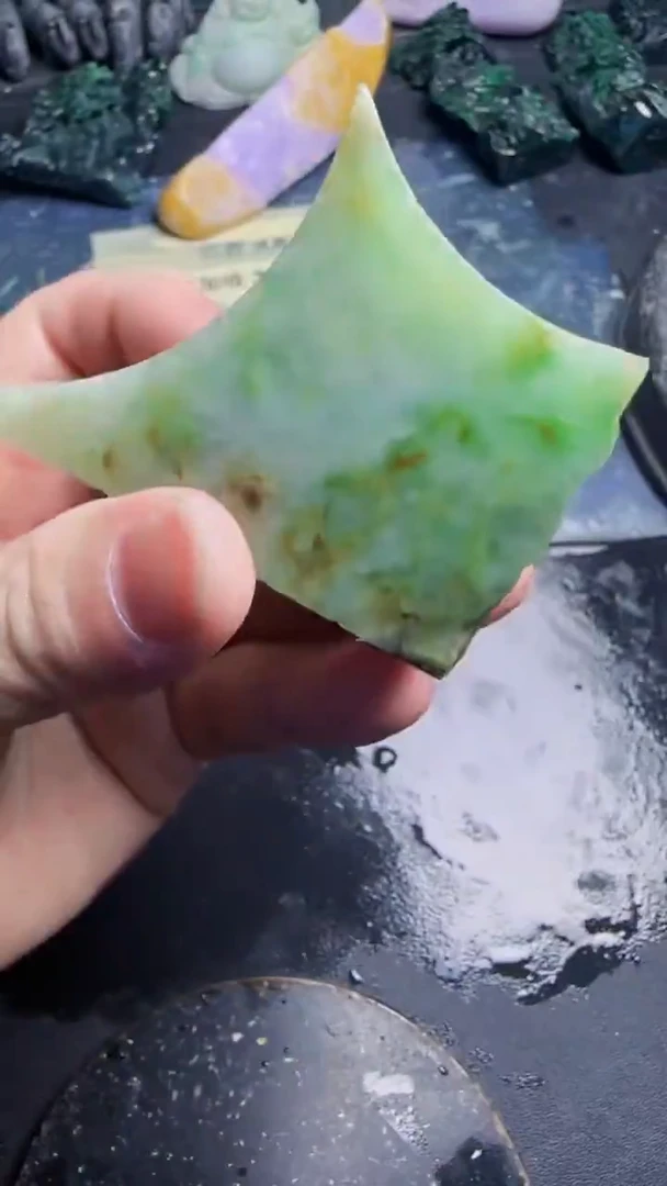 翡翠挂件未镶嵌天然翡翠140