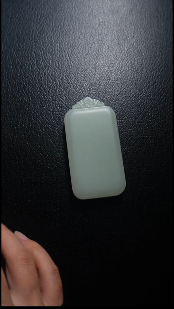 颈饰未镶嵌和田玉无事牌