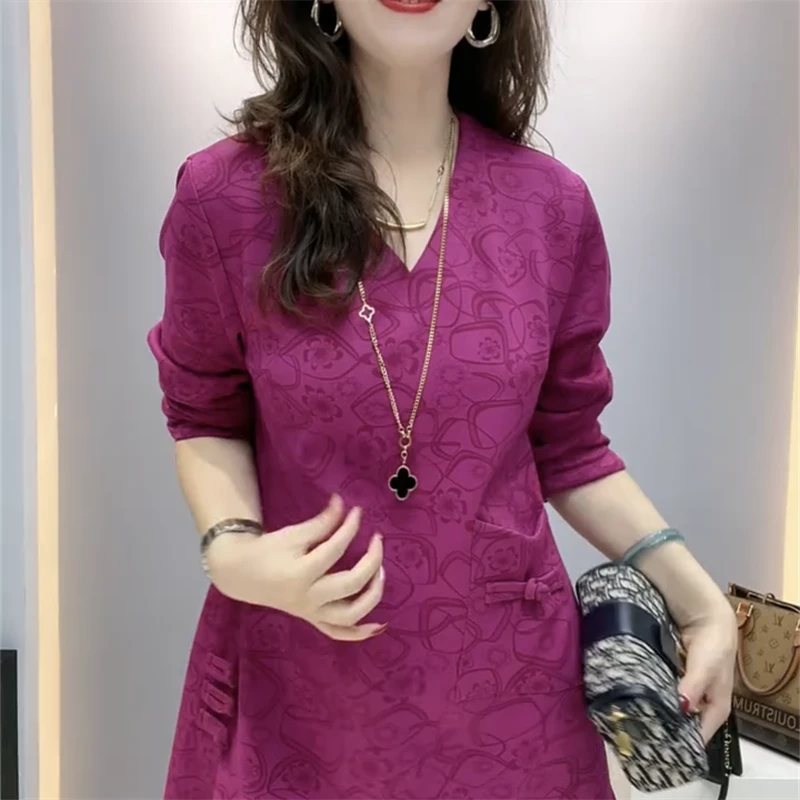 时尚国风大衫2025春新款盘扣单兜简约轻熟风V领宽松休闲连衣裙