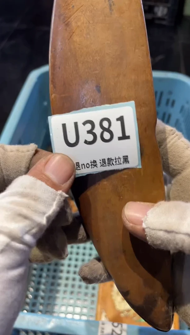 瓷片弄表弟直播链接火爆