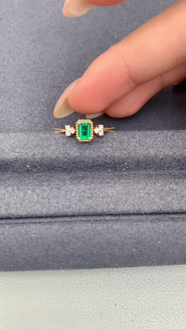 18K金镶嵌戒指祖母绿33分祖母绿戒指FA