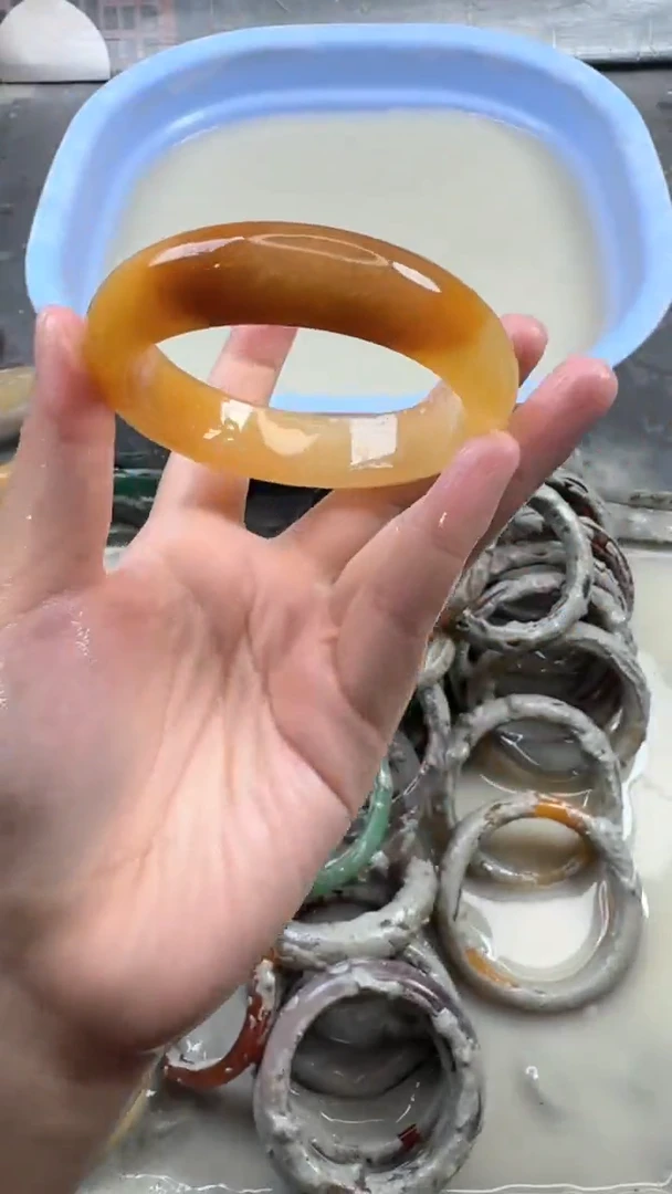 石英质玉手镯未镶嵌40 6263