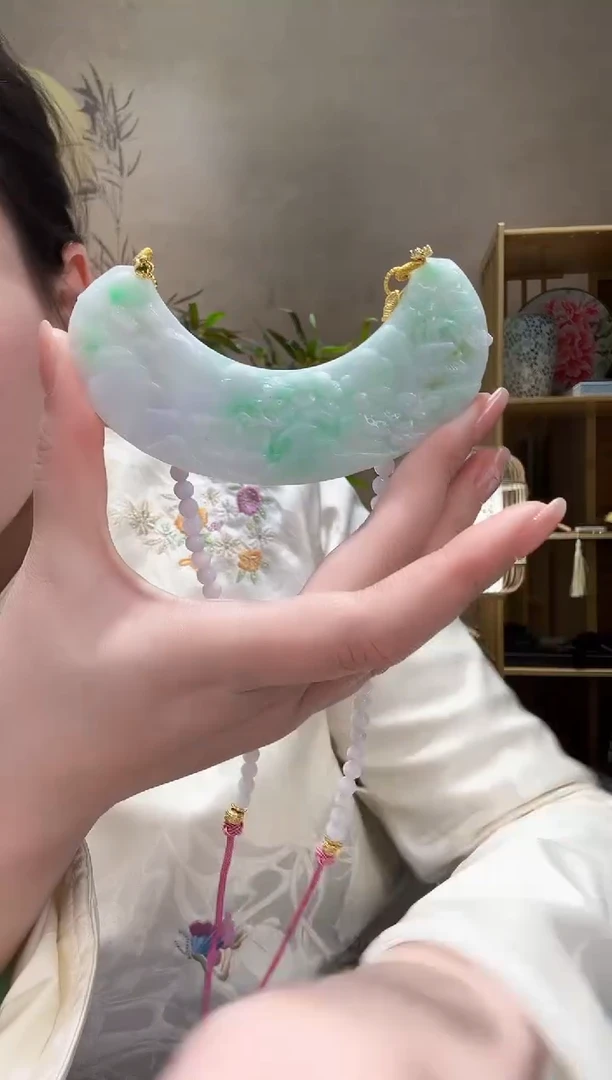 【闪购商品】翡翠颈饰未镶嵌吊坠
