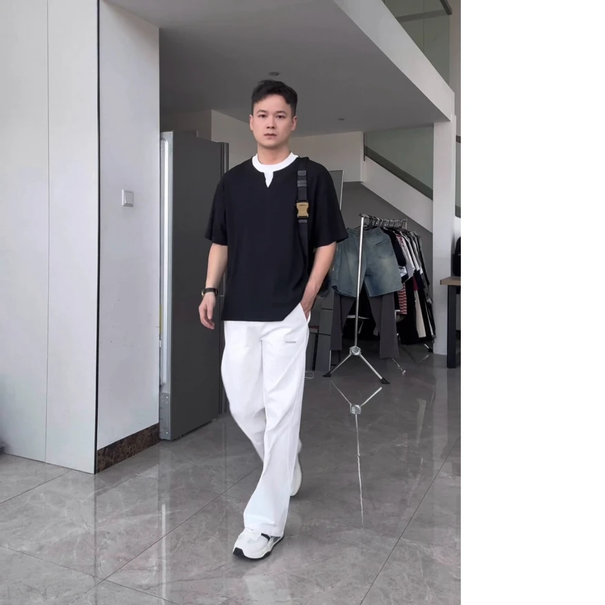 方向的向 夏季新款 威化棉假两件拼色T恤+白色压褶工装直筒长裤