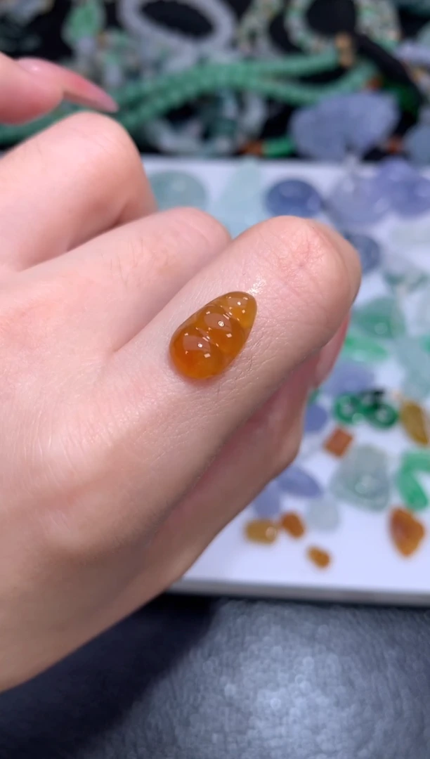 定制翡翠未镶嵌豆子